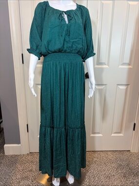 On 34th size large Maxi Dress with Smocked Waist